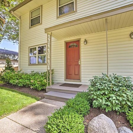 Harbor Springs Retreat With Grill About 1 Mi To Beach! Exterior photo